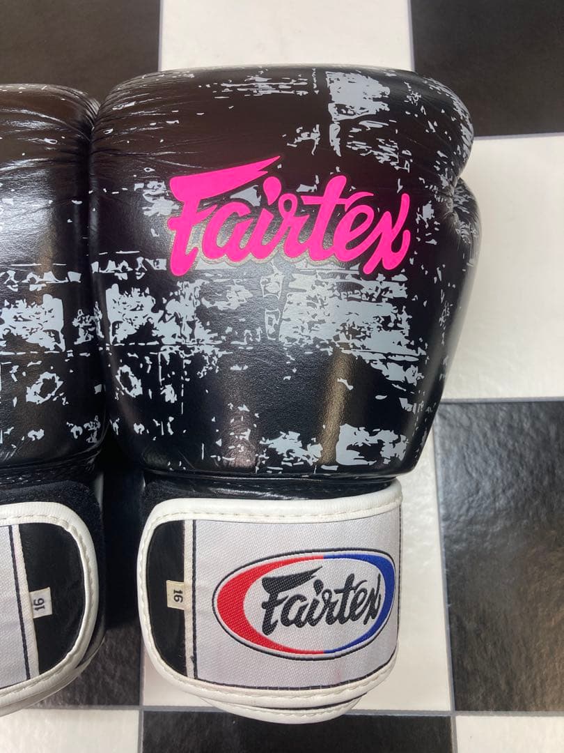 Fairtexフェアテックス ボクシンググローブ 16oz ブラック/ピンク美品