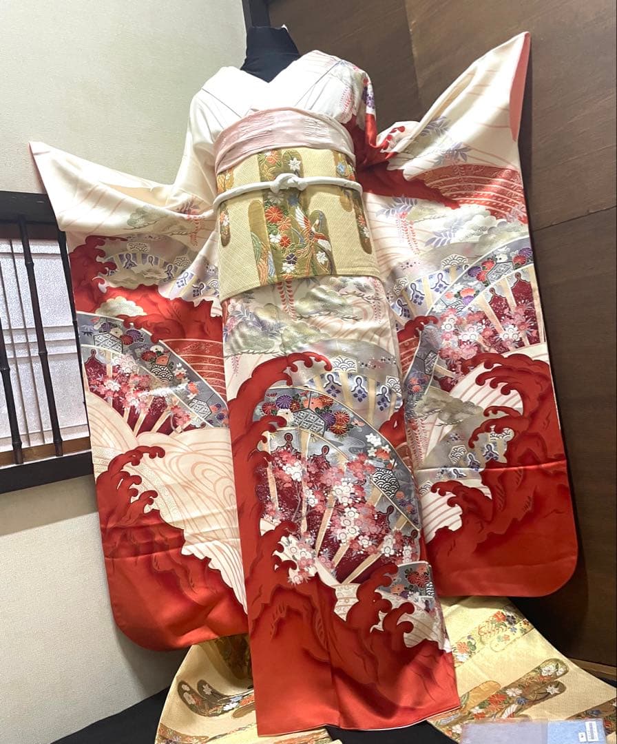 振袖 フルセット6点サイズM〜Ｌ駒刺繍　片輪車吉祥花文　金銀彩　正絹