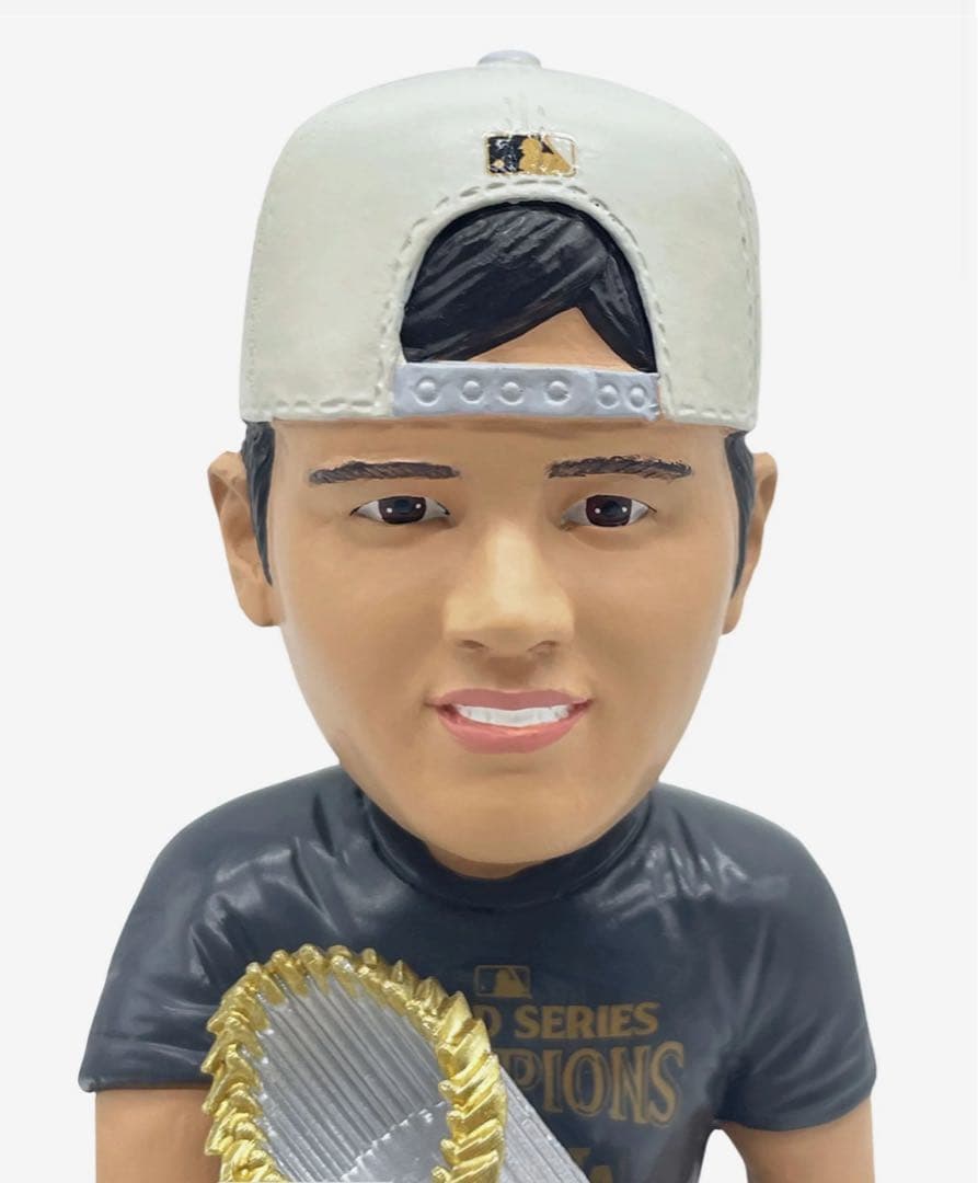ワールドチャンピオン　優勝セール 大谷翔平　￼ドジャーズ　ボブヘッド105