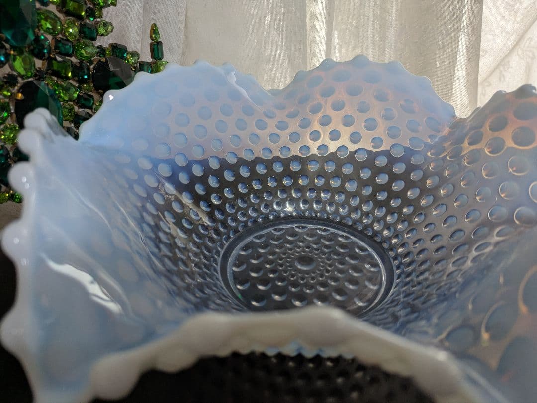 Duncan Miller社　ラージブルーオパルセントホブネイル　フリルボウル