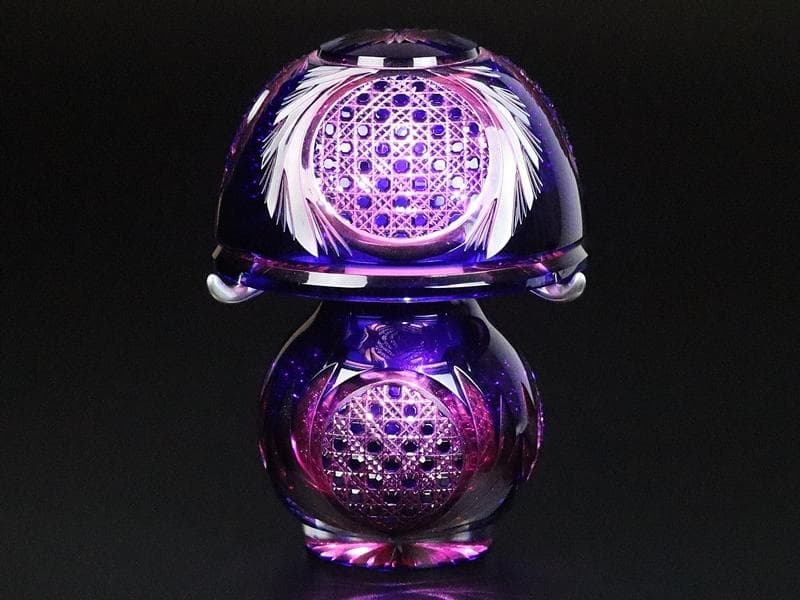 【未使用】黒木国昭　秀逸作　二色被せガラスランプ　銘「綾切子」共箱