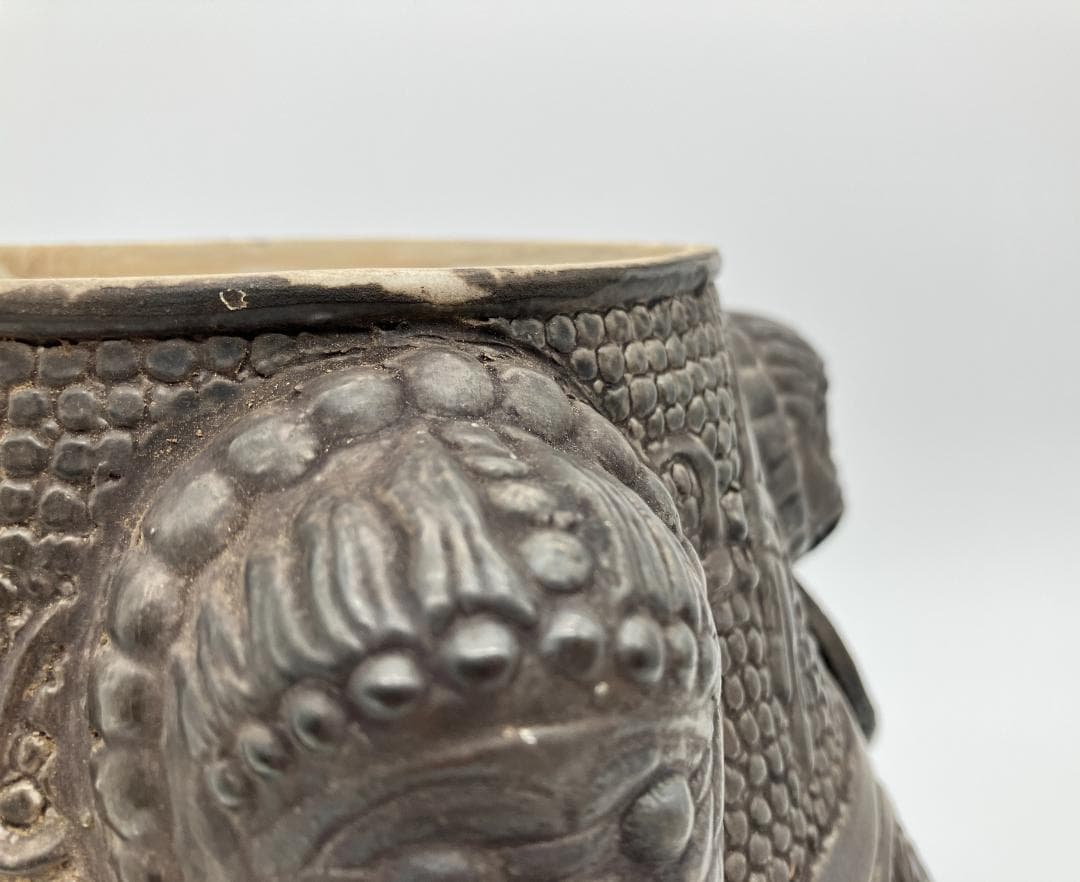 【中国美術】『黒陶四耳唐子図壺』　高さ：２３ｃｍ　花瓶　花生　置物　黒釉