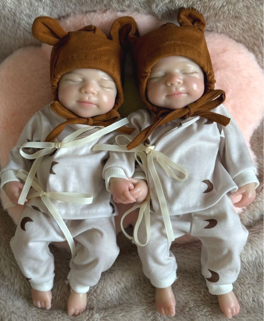 ★新品★リボーンドール フルシリコン 仲良し双子ベビーちゃん♥女の子33cm