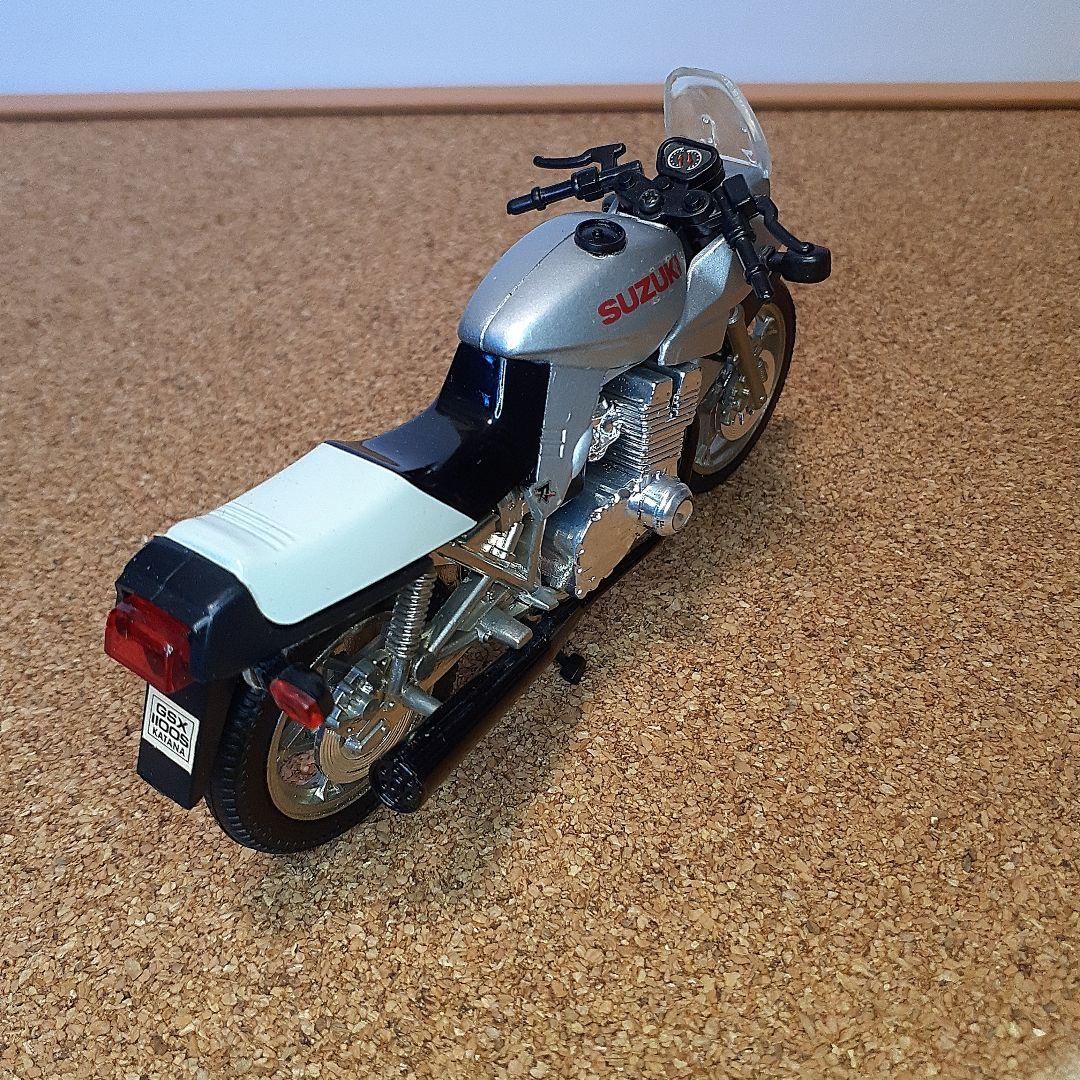 ダイヤペット スズキKATANA 2種