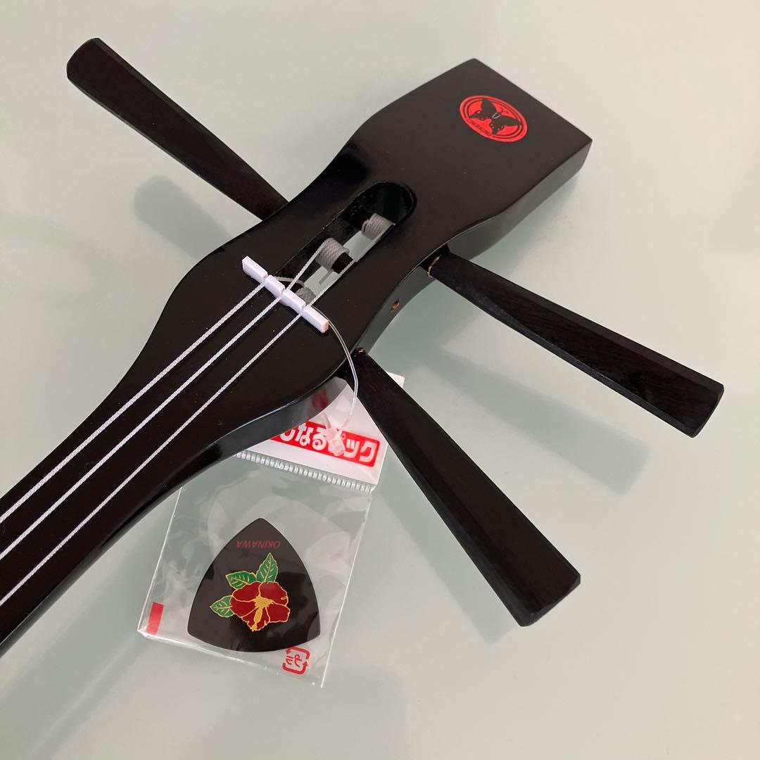 【未使用】カンカン三線　カンカラ三線　ハイビスカスと蝶柄　沖縄