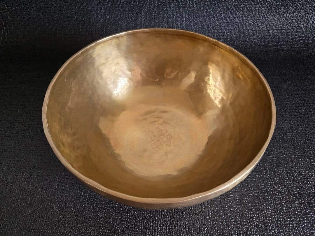 アマナマナ amanamana チベット・シンギングボウル 渋金・大サイズ