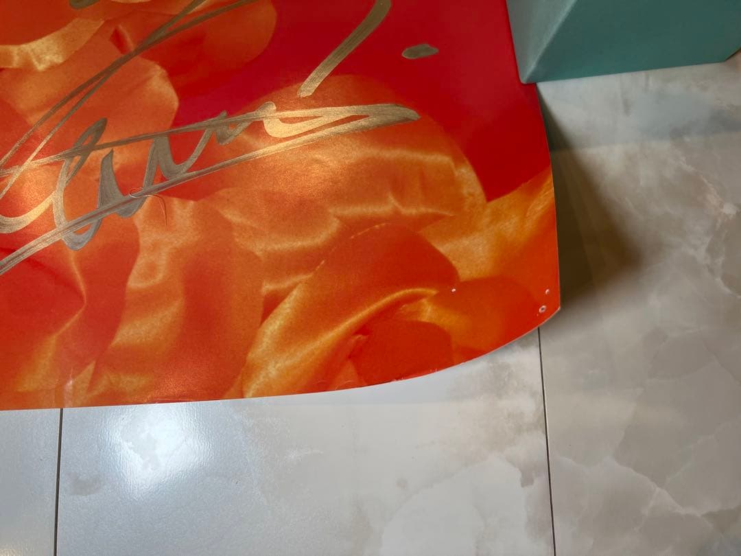 西野カナ　直筆サイン入りポスター 『Thank you, Love』