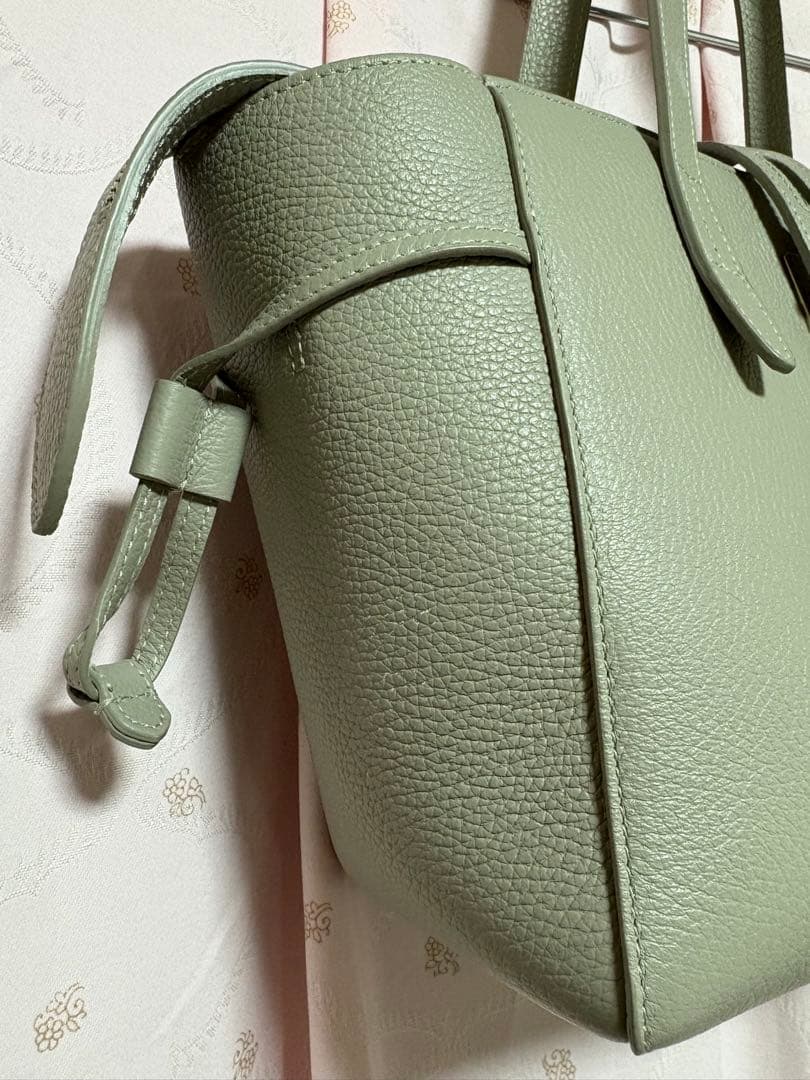 FURLA ベージュグレー レザー ショルダーバッグ