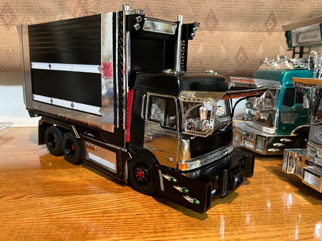 デコトラ、プロフィア、デカ箱、ダンプ、1／32、完成品