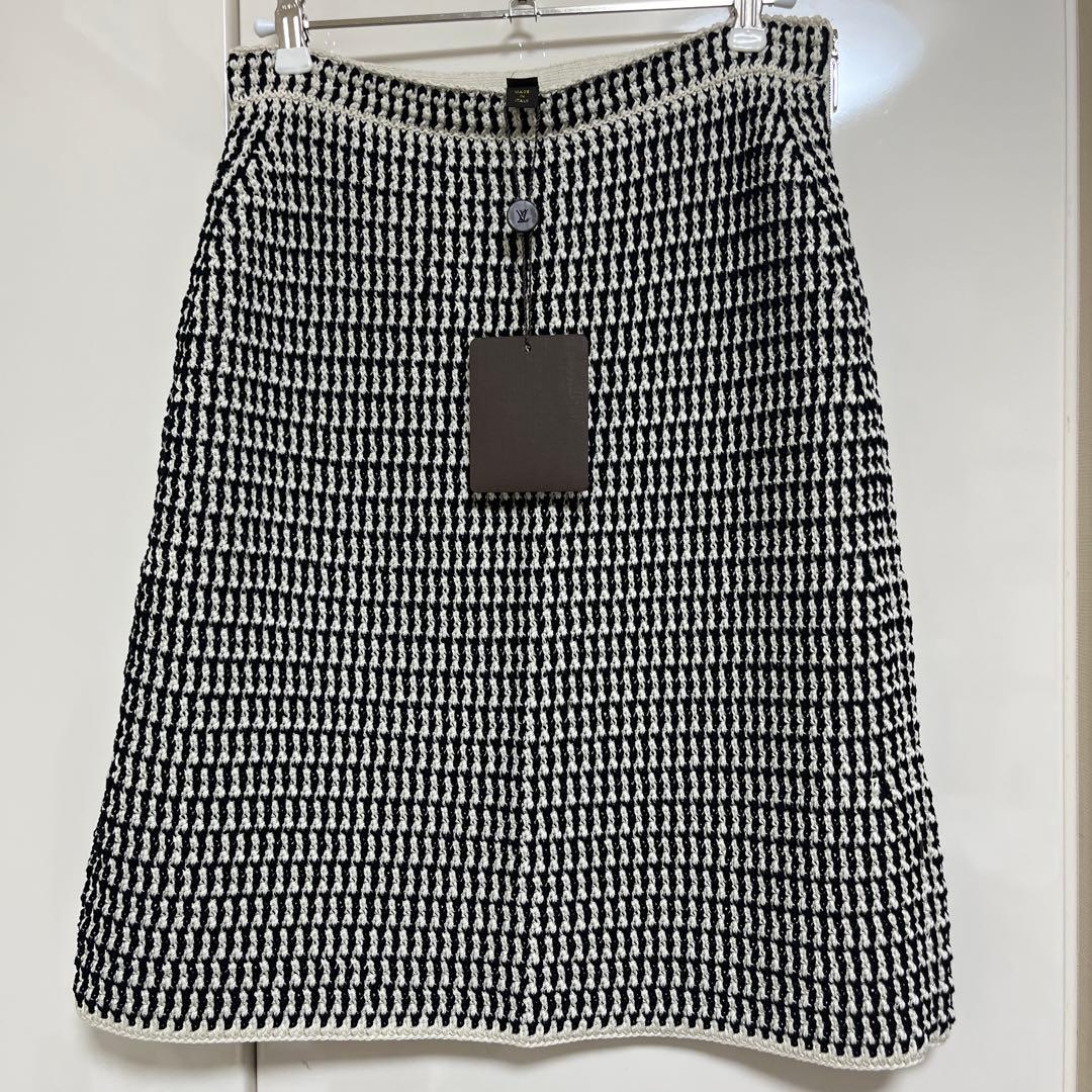 新品未使用品タグ付き　ルイ・ヴィトン　スカート　Mサイズ