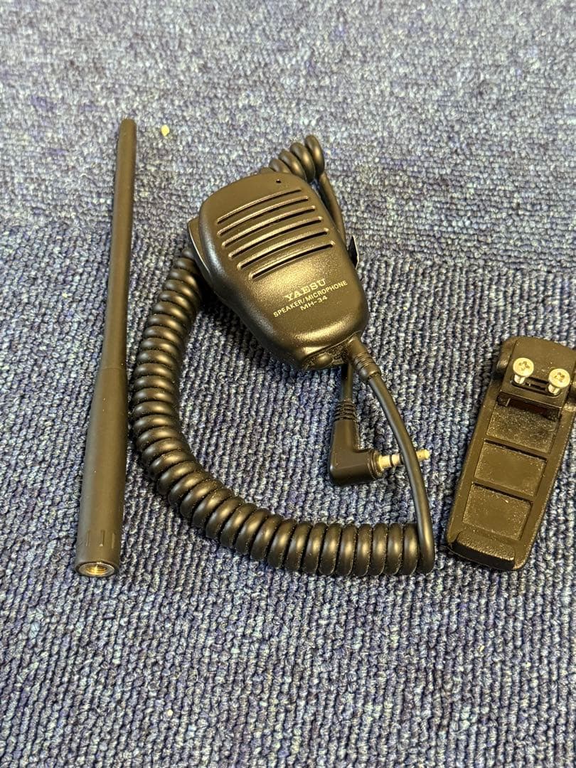 YAESU　FT3D（箱・付属品一部揃ってないのでジャンク品扱いで）