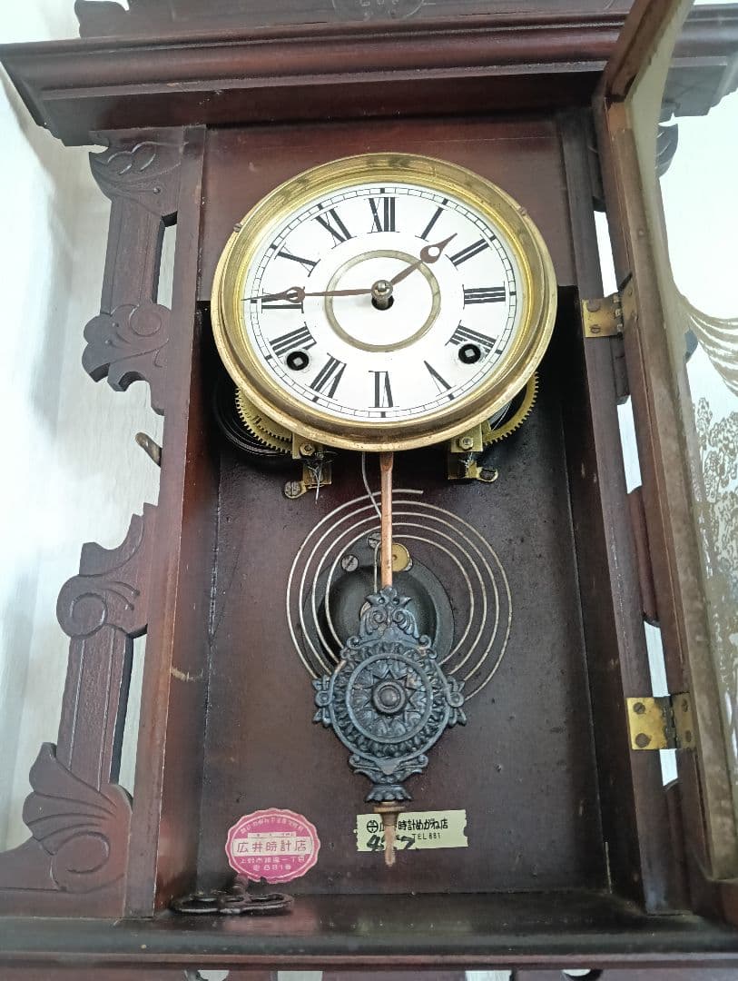 古い掛け時計　海外製ゼンマイ式