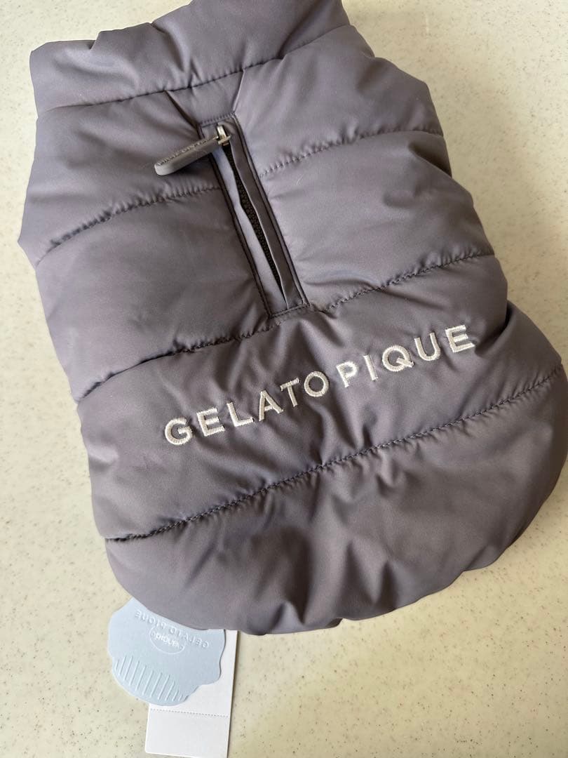 完売品MサイズCGRY新品未使用GELATO PIQUE 犬用ダウンジャケット