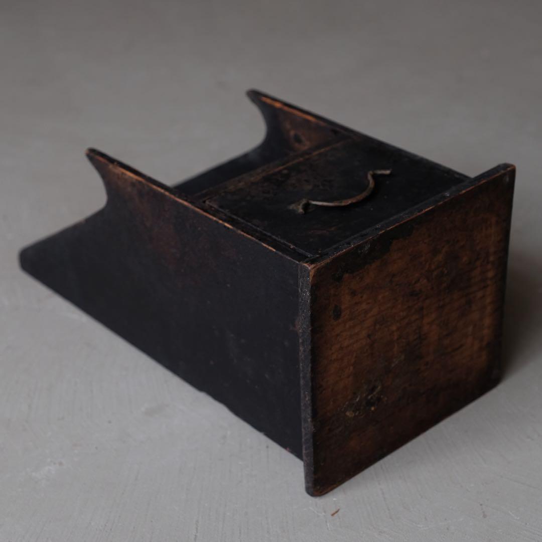 松材 スタンド付き小引き出し　刀掛け 抽斗 古家具 古道具 骨董 古美術 古民具