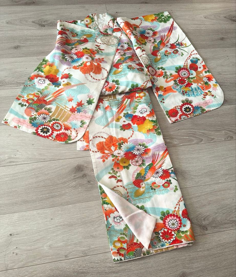 七五三 7歳 四つ身着物 レトロ柄 牡丹 鶴 金彩 美品