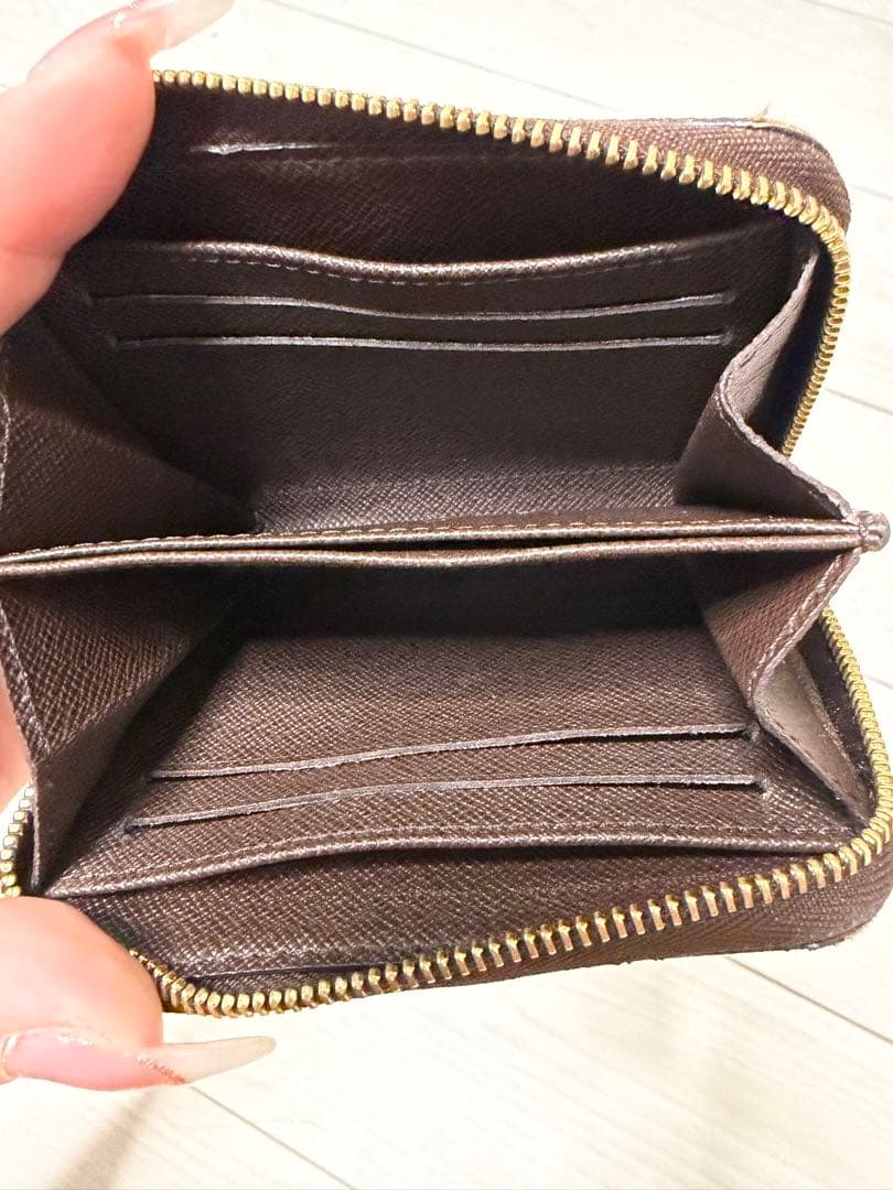 ルイヴィトン　ジッピーパース　ダミエ