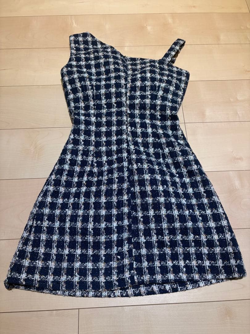 an キャバドレス　チェック　ツイード　ボタンデザイン