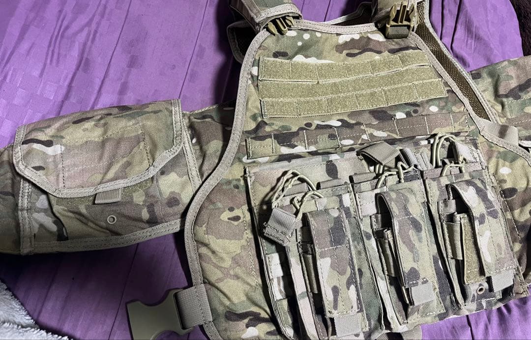 CONDOR プレートキャリア＆マガジンポーチ マルチカム ＆米軍放出品ポーチ