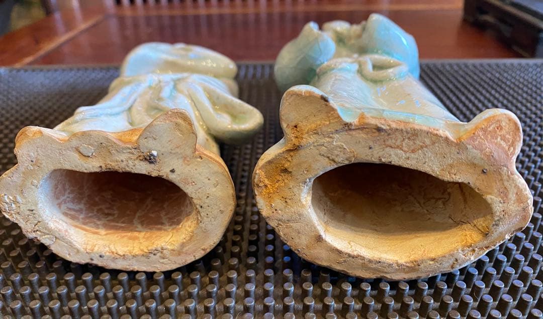 中国　青磁人物像ペア・鑑賞ケース付 ・ヴィンテージ　レア ・中国　台湾茶器