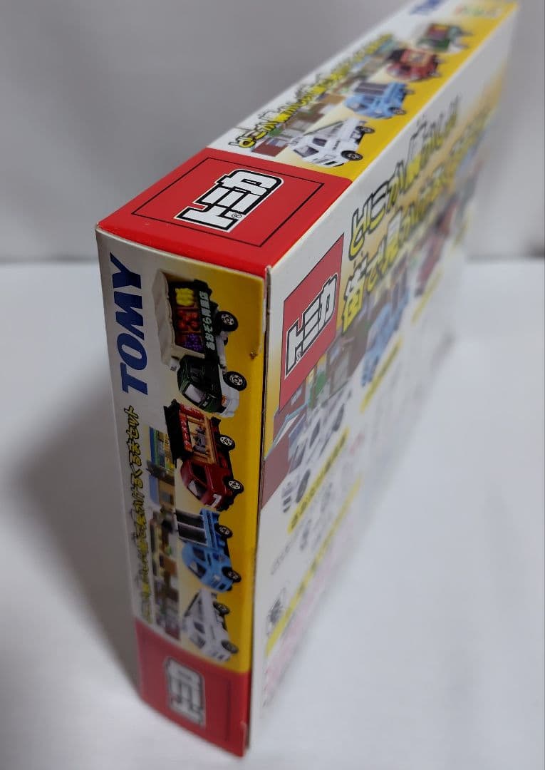 どこか懐かしい　街で見かけるくるまセット　キャリイ　エルフ　トミカ