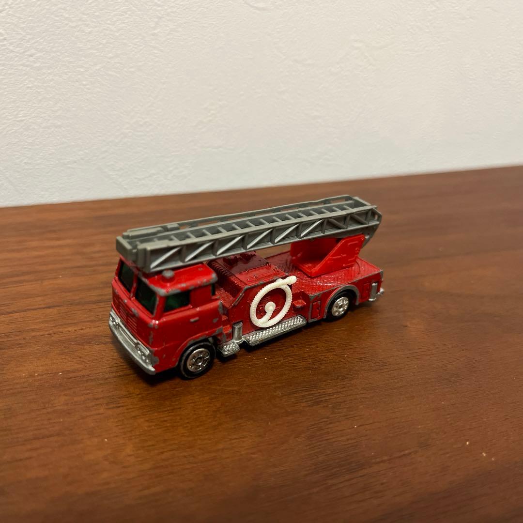 トミカ　黒箱　セット