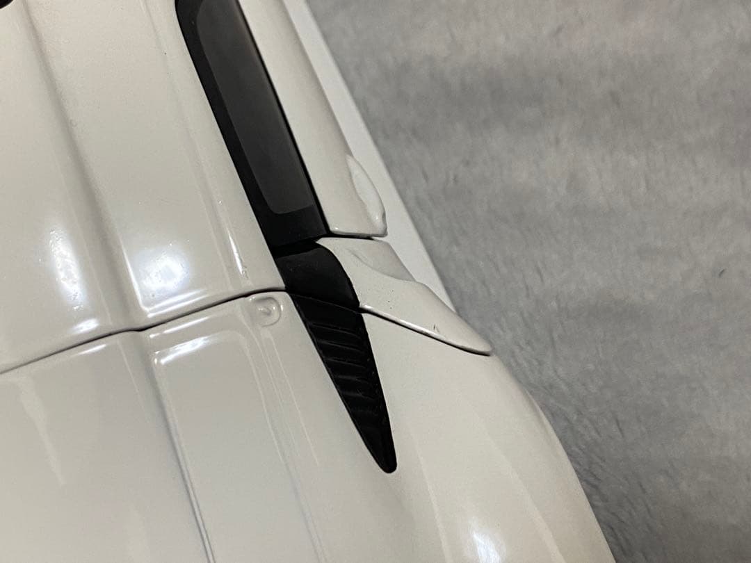 ミニカー UT PORSCHE 911 GT1