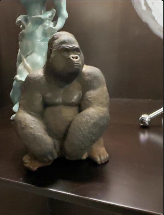ゴリラ動物 デスク書斎リビング 玄関お 茶台 装飾品 工芸品 置物