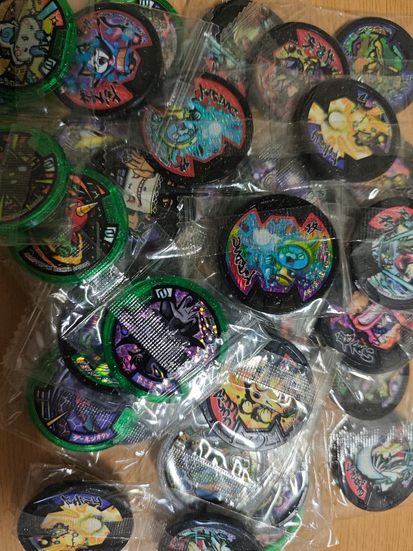 妖怪メダル　まとめ売り　引退品　大量