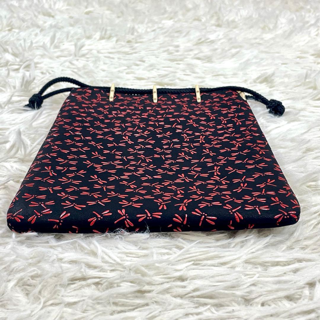 甲州印伝 印傳屋 合切袋 黒鹿革×赤漆 トンボ 巾着 袋 手提 革小物 上原勇七