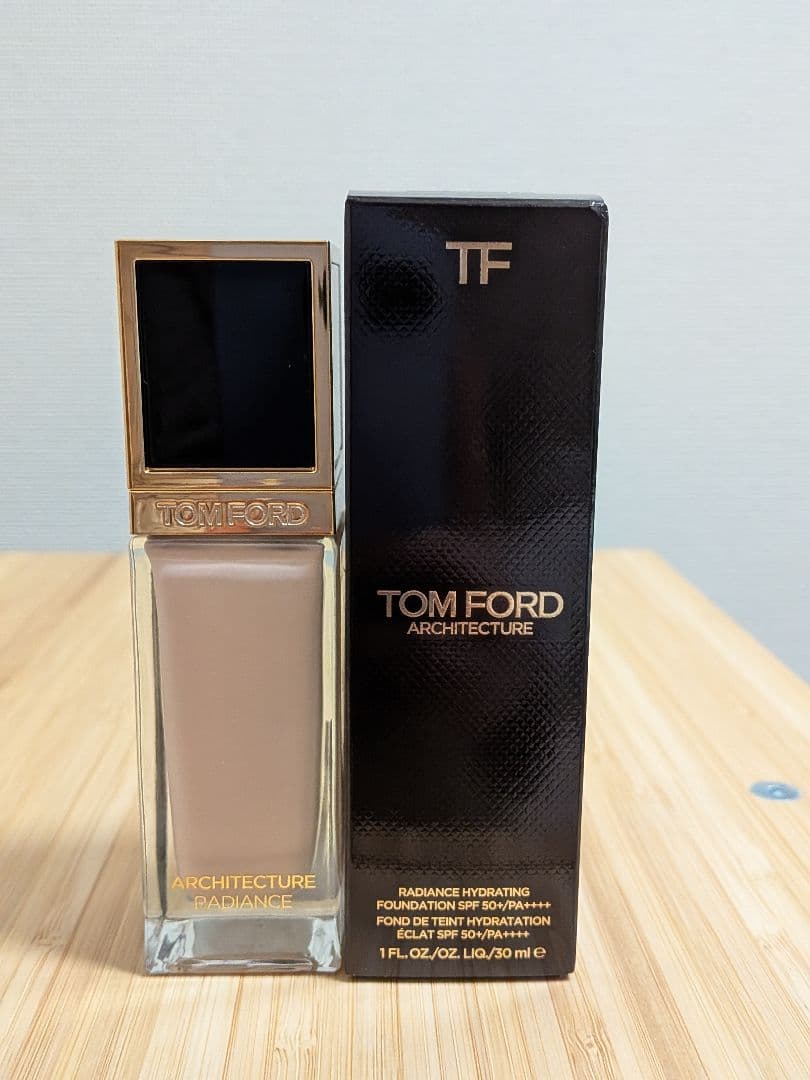 ⭐️本日限定価格⭐️TOMFORDアーキテクチャーラディアンスハイドレーティング