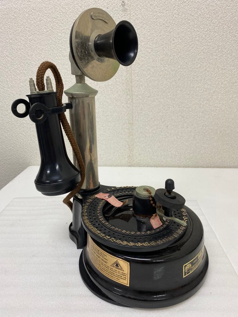 3-2689 ジム・ビームの「1904年式ダイヤル電話デキャンタ　ウィスキー