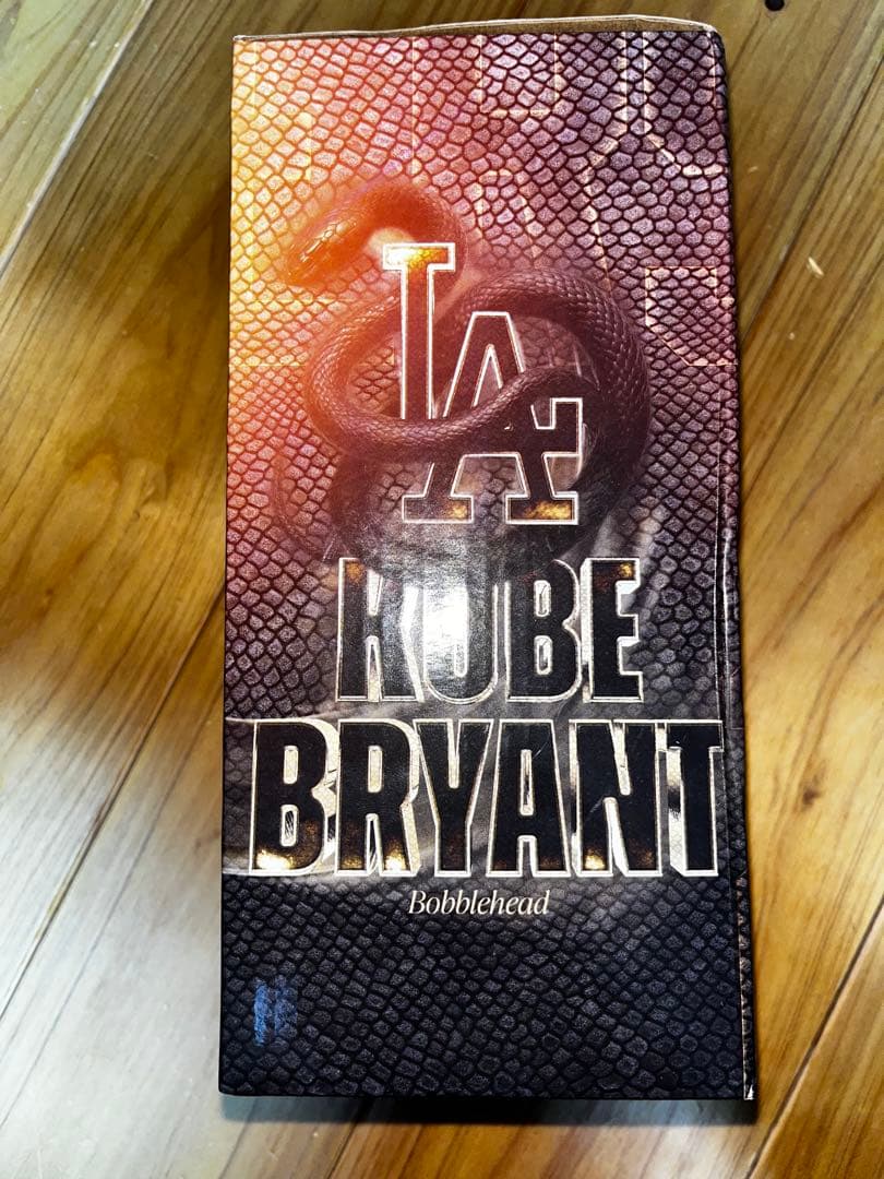 2025/8/8 球場配布品 コービー・ブライアント ドジャースボブルヘッド