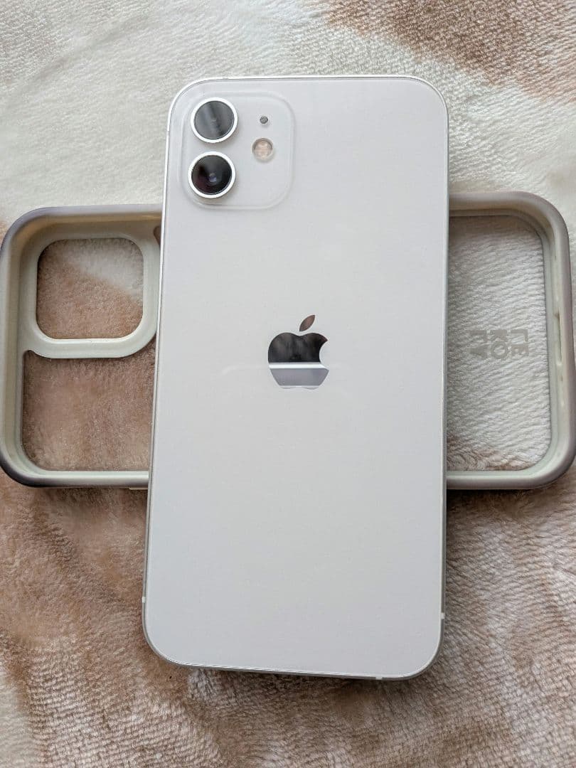 Apple iPhone 12 ホワイト 本体