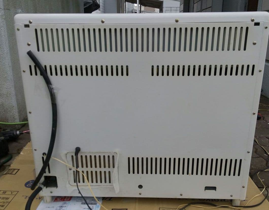 煙突式石油ストーブ