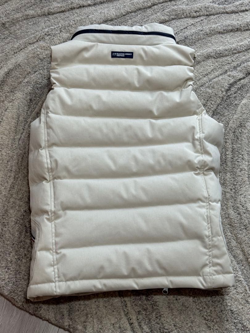 【極美品】マスターバニー　ホワイト キルティングベスト　フード付き