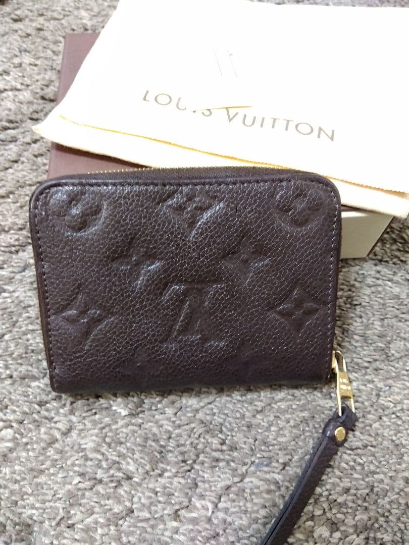 ヴィトン ジッピーパース ケース