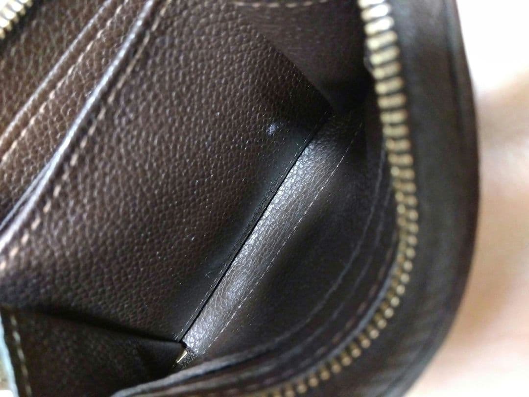 ヴィトン ジッピーパース ケース