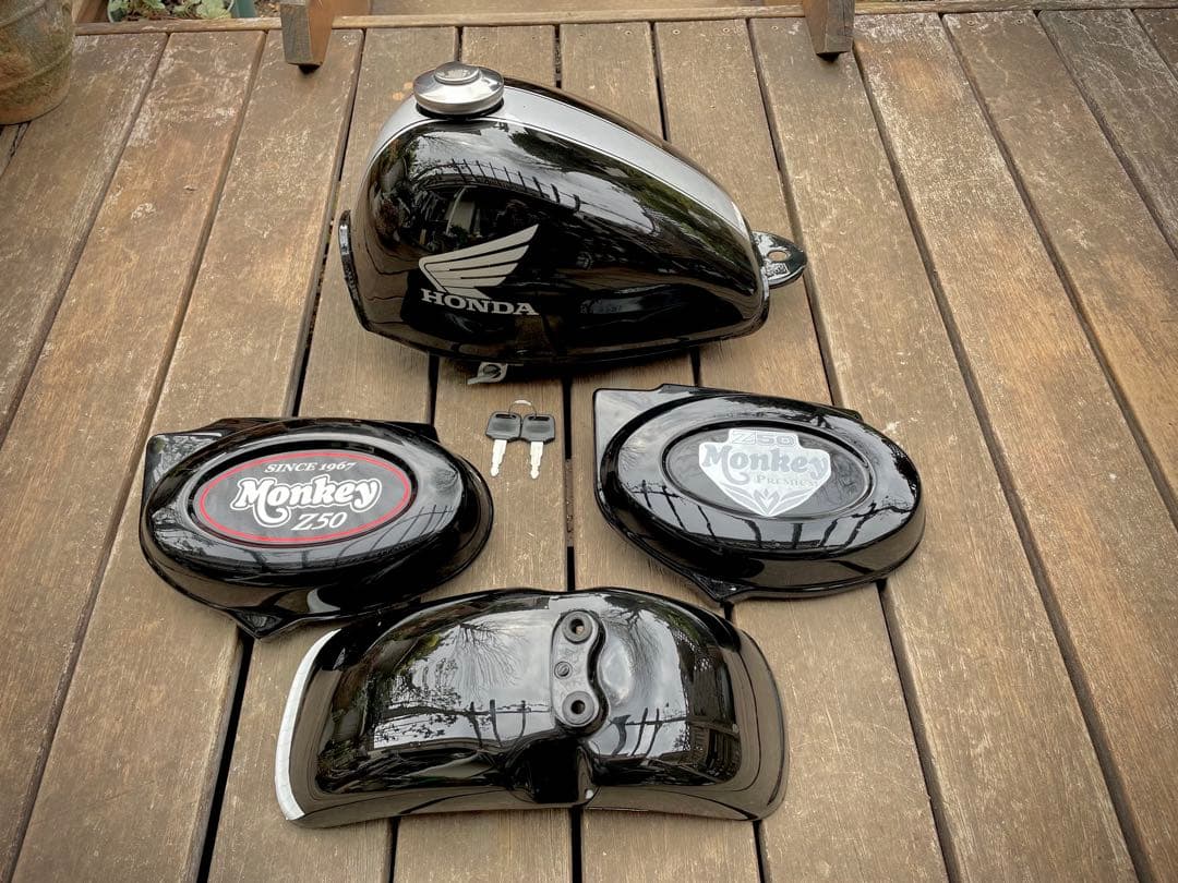 モンキーAB２７　5Lタンク　サイドカバー左右　フロントフェンダー