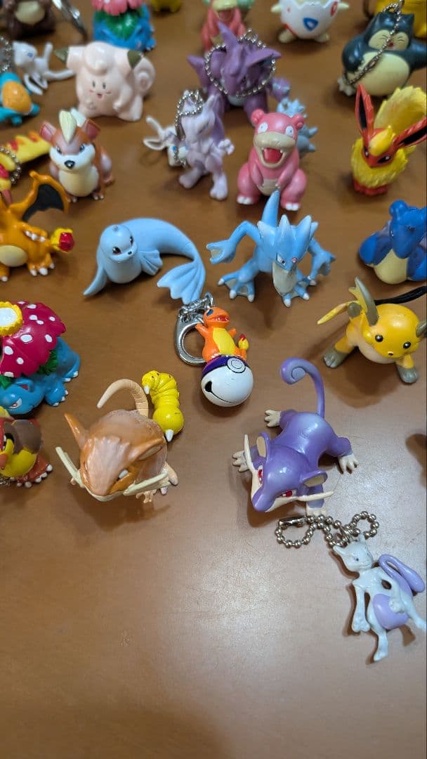 ポケモンフィギュアセット 約100体 キーホルダー付き　まとめ売り