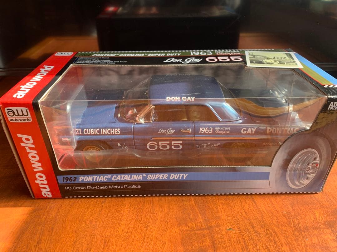 ミニカー 1962 PONTIAC CATALINA SUPER DUTY 1/18