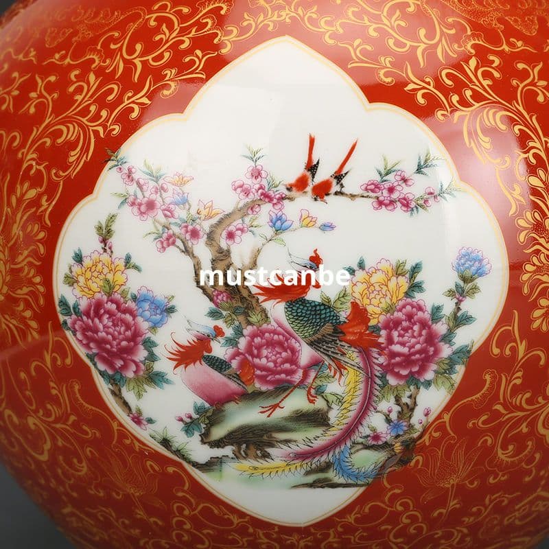 清雍正黄地琺瑯彩開窓花卉賞瓶 景徳鎮 陶磁器 装飾品 現代工芸品 美術品 置物