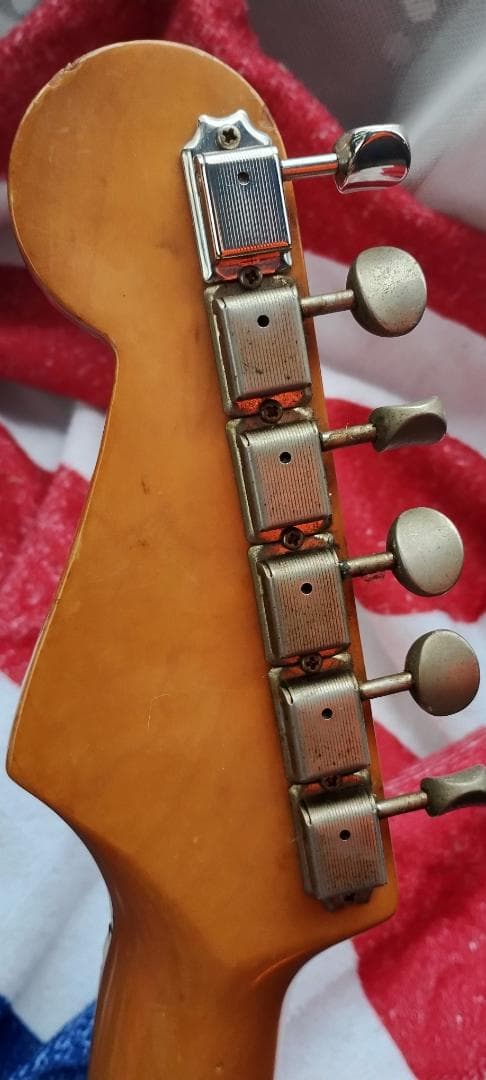 フェンダージャパン　レースセンサー付きストラト