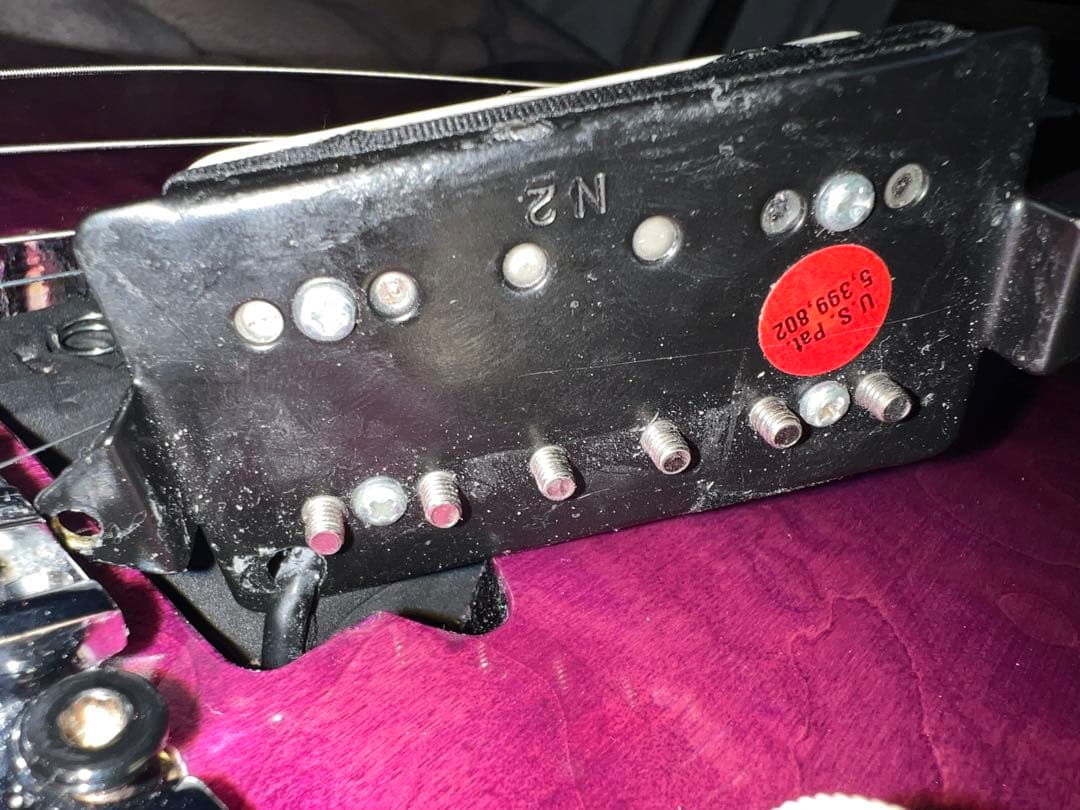 Sterling by MUSICMAN AX40パープルEVH風一部改造