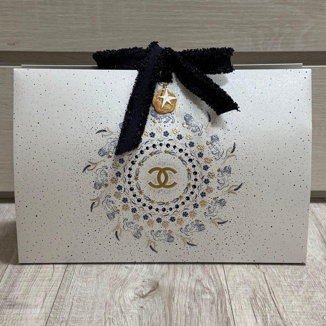 【新品・完売品】CHANEL 2025 ホリデー リップアンドネイルケアセット