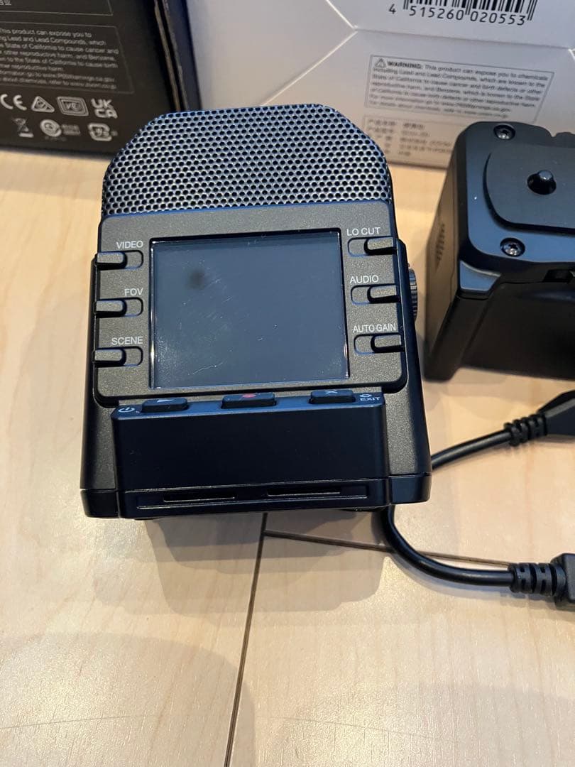 Zoom Q2n-4K ビデオカメラ 保証書付　付属品付