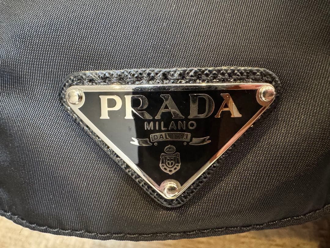 PRADA キャップ　箱無し　早い者勝ち