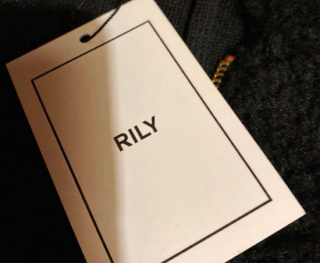 今市隆二　RILY フーディー