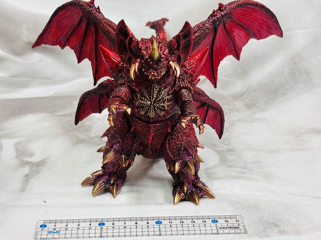 ゴジラ怪獣　デストロイア　フィギュア