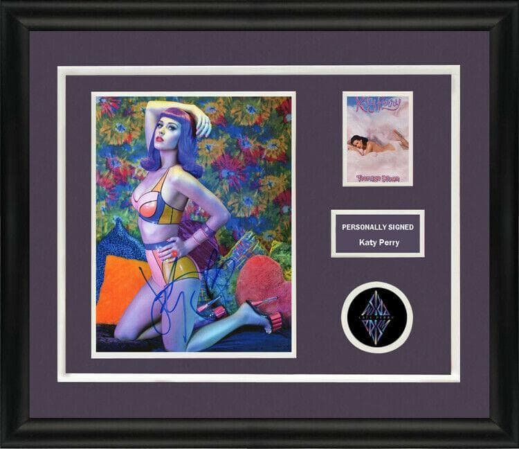 直筆サイン入り写真 ケイティ・ペリー 歌手/フレーム別/SA鑑定済
