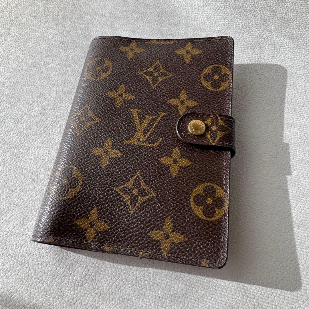 kon　ルイヴィトン　手帳